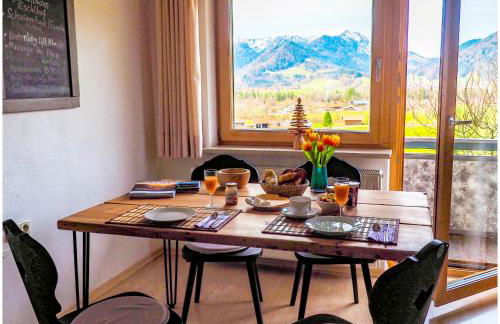 Wohnung Weitsicht Ruhpolding, 3 Schlafzimmer, Bergpanorama, Alleinlage - Foto 1