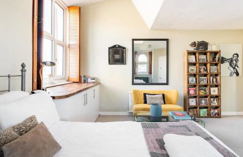 Unique Chiswick Penthouse with Roof Terrace - Foto 4