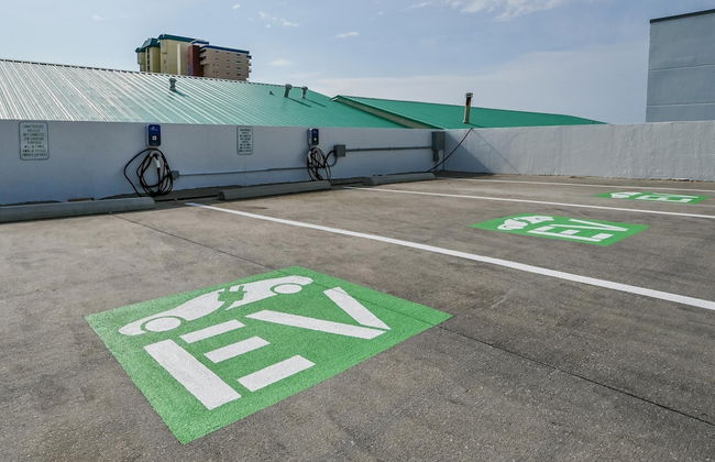 Pelican Beach Resort 2006 - Photo 48