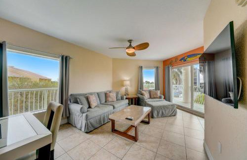 Spacious 2BR Oasis Steps to Treasure Island Beach - Foto 19