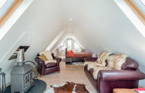 The Studio - Photo 3