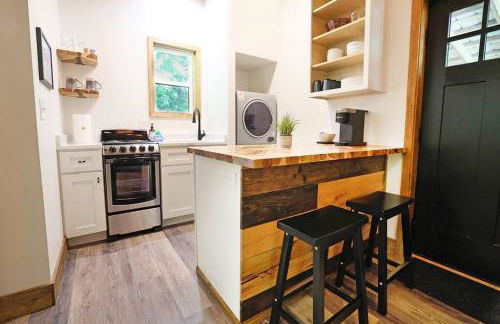 Tiny Tarheel Cozy Retreat Near UNC Tiny House - Photo 14