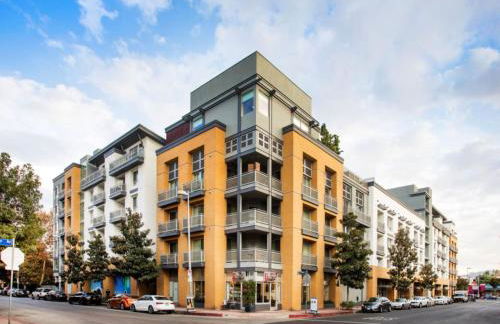 Sunset Duo 2 bedroom Charm with FREE Parking - Foto 1