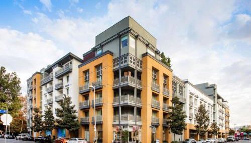 Sunset Duo 2 bedroom Charm with FREE Parking - Foto 1