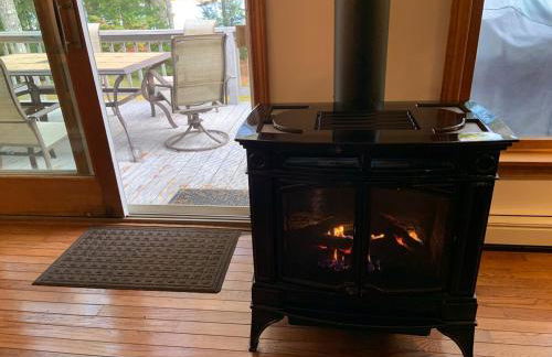 Beautiful Maine Retreat 4 Bdrm Lakeside Cottage - Foto 8