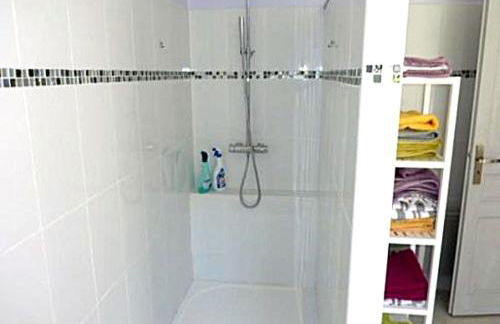 Maison confortable avec vue sur la mer et la montagne à Oletta. - Foto 10