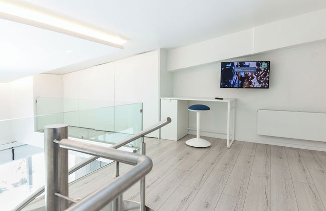 Marousi 2 Bd Luxury Living w Shared Pool - Foto 4