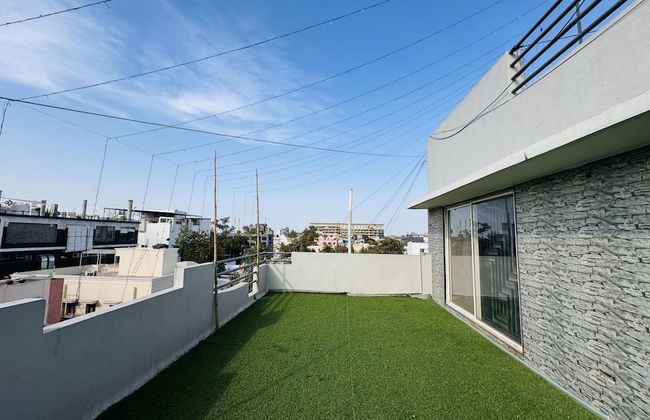 HomeEscape Luxe 2BHK Penthouse Near LIG - Foto 19