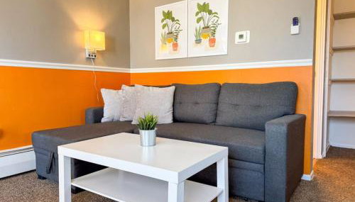 Sleeps 8 2 Full Apartments with 3 Beds and Parking - Foto 3