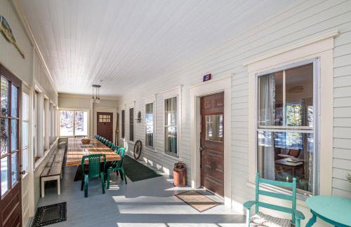 Whispering Waters Farmhouse and Wedding Barn - Foto 53