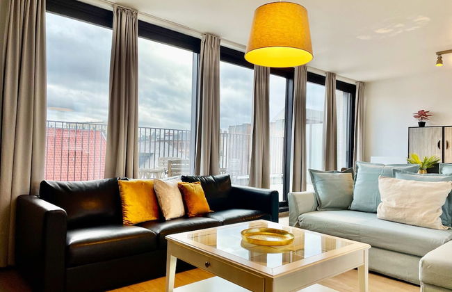 Modern 2BR Penthouse Near Diamond District by Oneluxstay - Foto 15