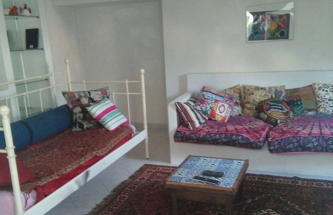 Spacious and Naturally Bright Bomboniera Rooftop Favors Apartment - Foto 1