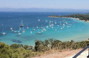 Port Hyeres Duplex plein Sud 200 M2 et 100 M2 de terrasse - Foto 37