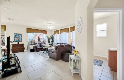 Near Disney Amazing 5 Bd Home - Private Pool home - Foto 3