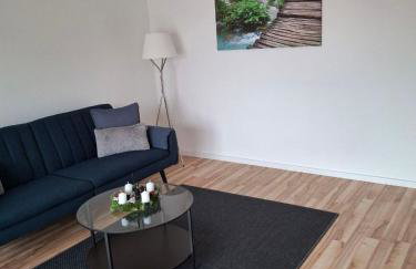 Schöne Wohnung mit Balkon - Foto 2