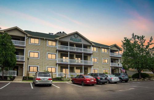 Grand Wood Suites - 3rd Floor Front Side Corner Penthouse Suite 301 - Foto 19