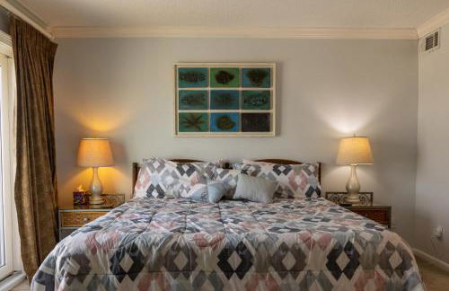 Beach Getaway in Amelia - Ocean Views & Room for 8 - Foto 37