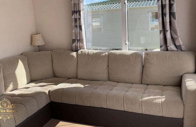 3 Bedrooms Loch Views Heated Pool Close To Beaches - Photo 18