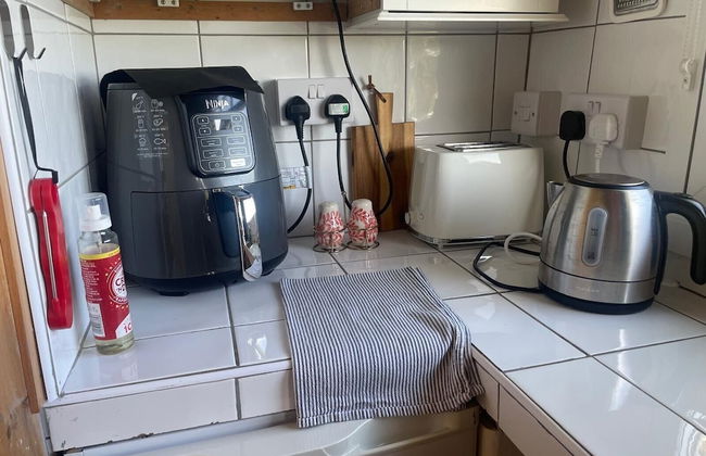 1 Bedroom Cabin Sleeps 2, Private Garden, Wifi - Foto 4