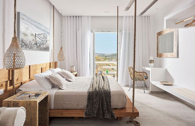 Nirome Luxury Suites - Foto 2