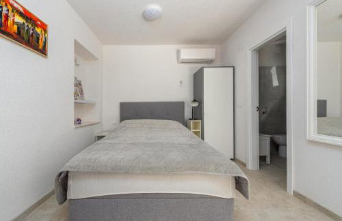 Apartment Varos with shared pool - Foto 41