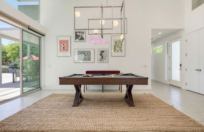 Sleeps 28! 2 Luxe Villas w/ Pool & Putting Green Polo Villas Nova by Avantstay - Foto 50