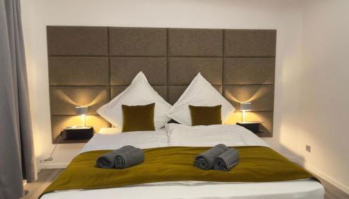 ARYVE Design-Boutique Apartment am Markt von Waltershausen im Thüringer Wald - Design-Interieur, Netflix, WLAN - Foto 3