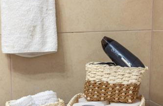 Sea View Villa Emmanuela, By IdealStay Experience - Foto 18