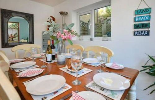 Beautiful cottage a stones throw from the beach. - Photo 20