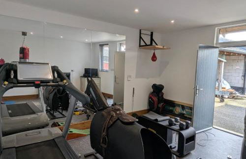 Rushmoor Retreat, Cosy with Outdoor Pizza Oven - Photo 19