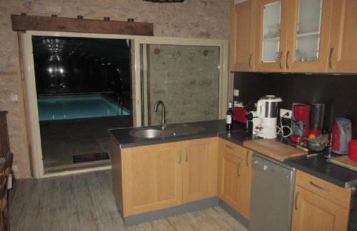 Gîte le Safranier Maison ancienne avec piscine couverte et chauffée - Foto 31