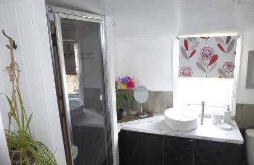 8 Willow Street - Photo 64