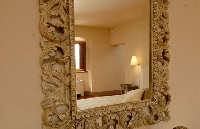 Castello Vicchiomaggio - Photo 2