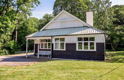 4 Bed in Llanfairtalhaiarn 88973 - Photo 24