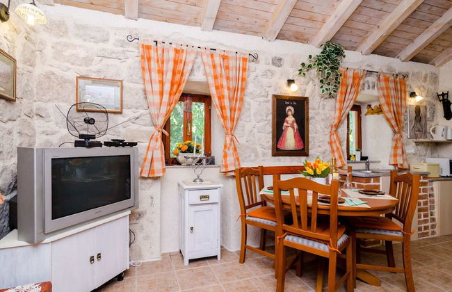 Holiday Home Kamenice - One Bedroom Holiday Home With Terrace - Foto 14