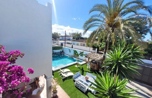 GATU PREMIUM Villa Lurberri piscina privada, 4 dormitorios, 2 baños, parking , jardines, " Preferente mayores de 25 años y familias " ín y barbacoa - Foto 13