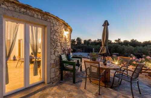 Island Getaway - Heritage House - Photo 59