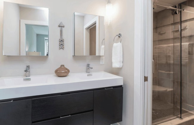 Luxe 4bdr w/ Balcony & Parking, 10 Mins to Broadway 9th Avenue by Avantstay - Foto 19