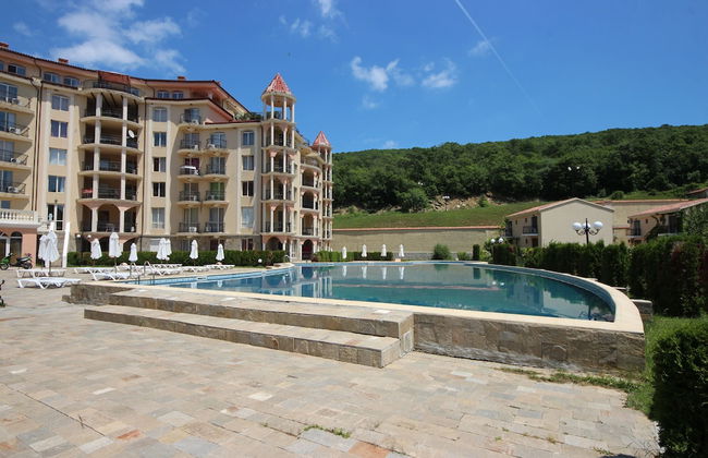 Menada Negresco Apartments - Photo 14