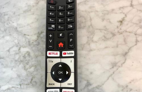 NEW I GREAT CITY VIEW I 32 FLOOR I BOXSPRINGBED and NETFLIX - Foto 14