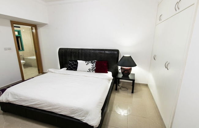 Marina Crown Tower - Photo 3