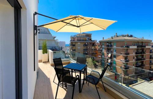 GEA SEAVIEW APARTMENT - Bright Top-Floor Gem in central Nettuno, Steps from the Station - Foto 3