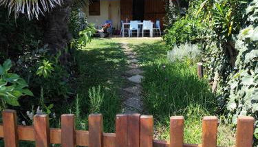 Charmant pavillon ombragé - Foto 2