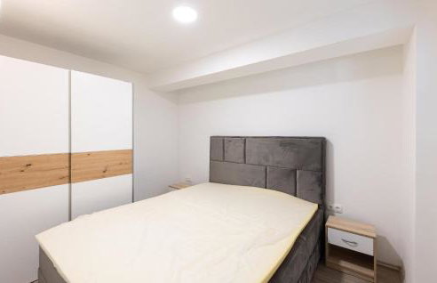 Gorgeous Home In Muc Gornji - Photo 15