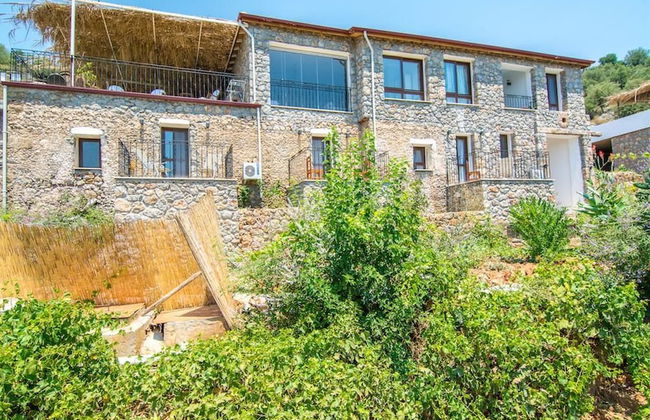 Villa Kaya Peace 4 Bedroom - Photo 18