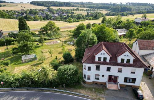 Große Wohnung mit großem Balkon - Foto 1