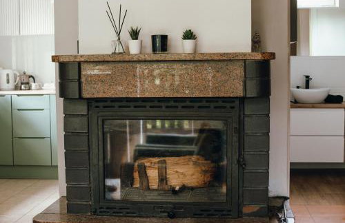 Leśne zacisze - dom z kominkiem i balią - Foto 33