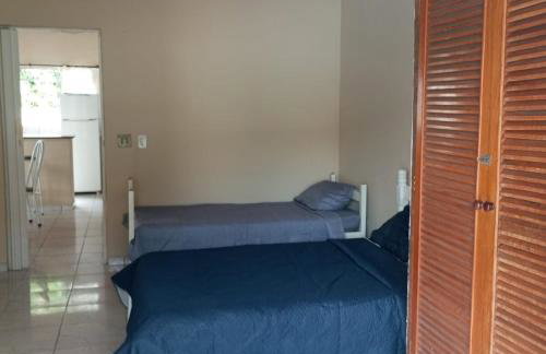 Casa São Sebastião 100 metros da praia e 3km do centro e travessia para Ilhabela - Foto 18