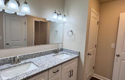 Downtown Liberty New Modern Cozy 4 Bed Townhome - Foto 22