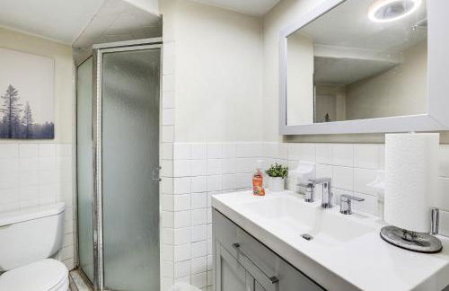 Spacious King of Prussia Home with 2 Game Rooms - Foto 17